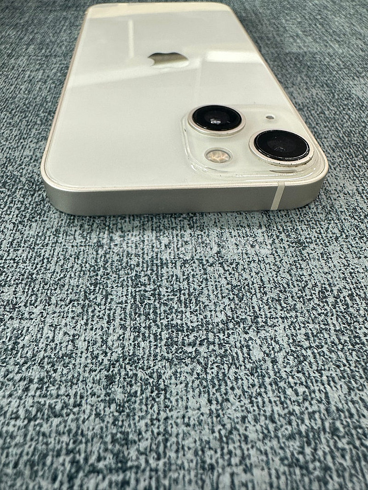 (A급 무잔상) 아이폰13미니 128기가 화이트 배터리 88% 깨긋한폰 32만원 판매해요--5